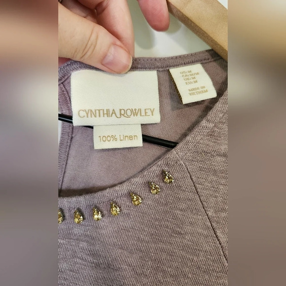 Cynthia Rowley Womens 100% Linen Top Size M Muted Lilac Rhinestones Resort - Picture 7 of 8